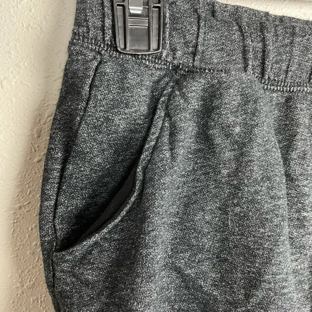 H&M Divided Shorts Size S EUC - Picture 3 of 5